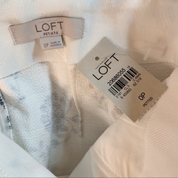 NWT Loft Floral Black White Pencil Skirt, Size OP - Picture 5 of 5